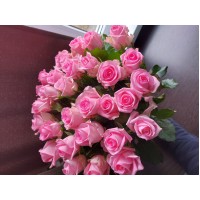 Букет с розовыми розами